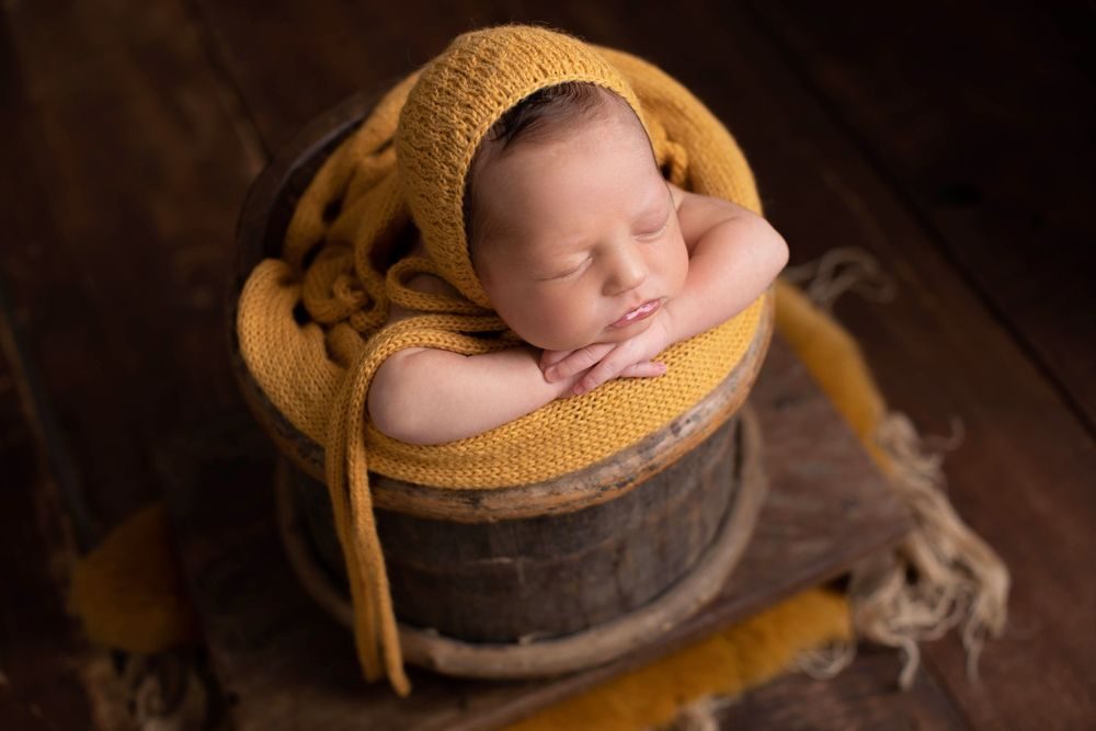 Newborn photography in Dubai — Natural Objektif #1